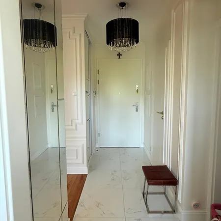 Luxury By The Apartament *