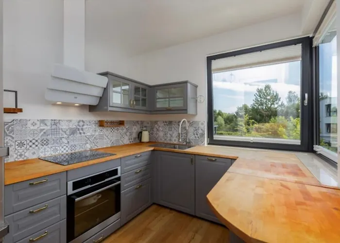 Luxury By The شقة