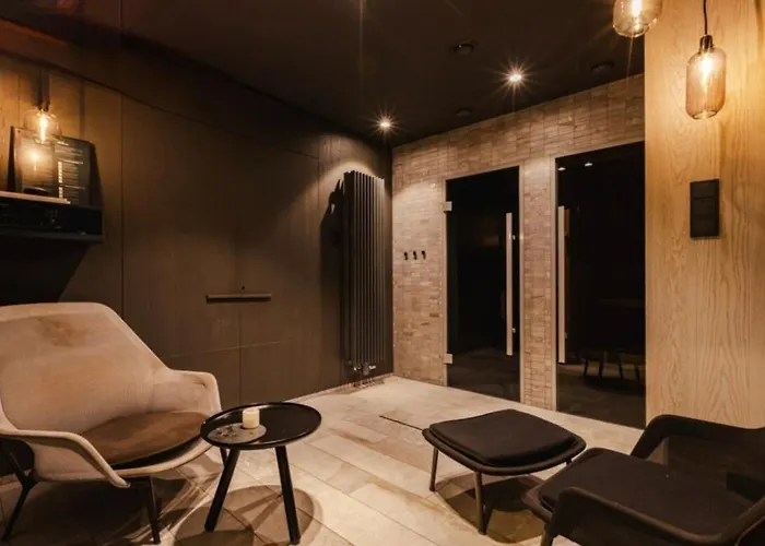 Luxury By The شقة غدينيا